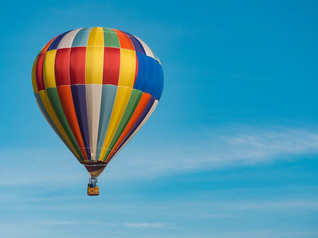 Image of a hot air balloon as a symbol of Toronto Housing Prices