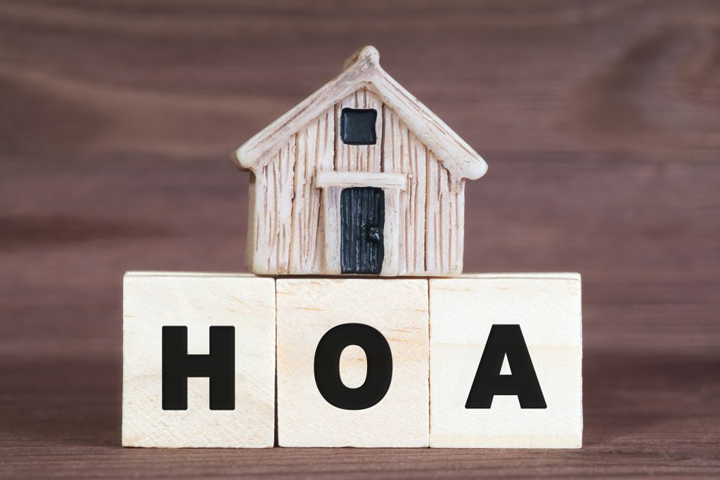 HOAs in Real Estate Canada 